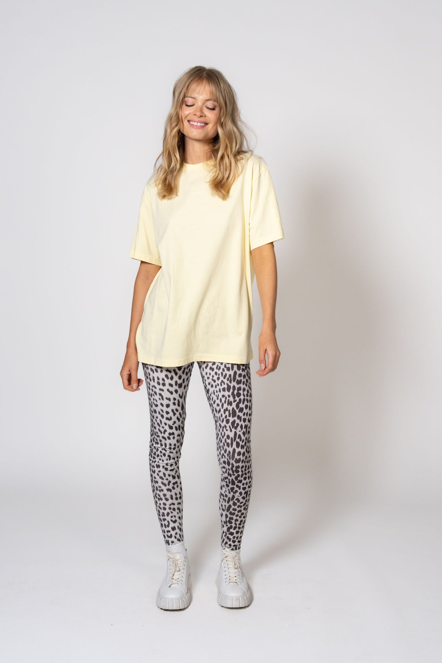 OH APRIL - Boyfriend T-Shirt